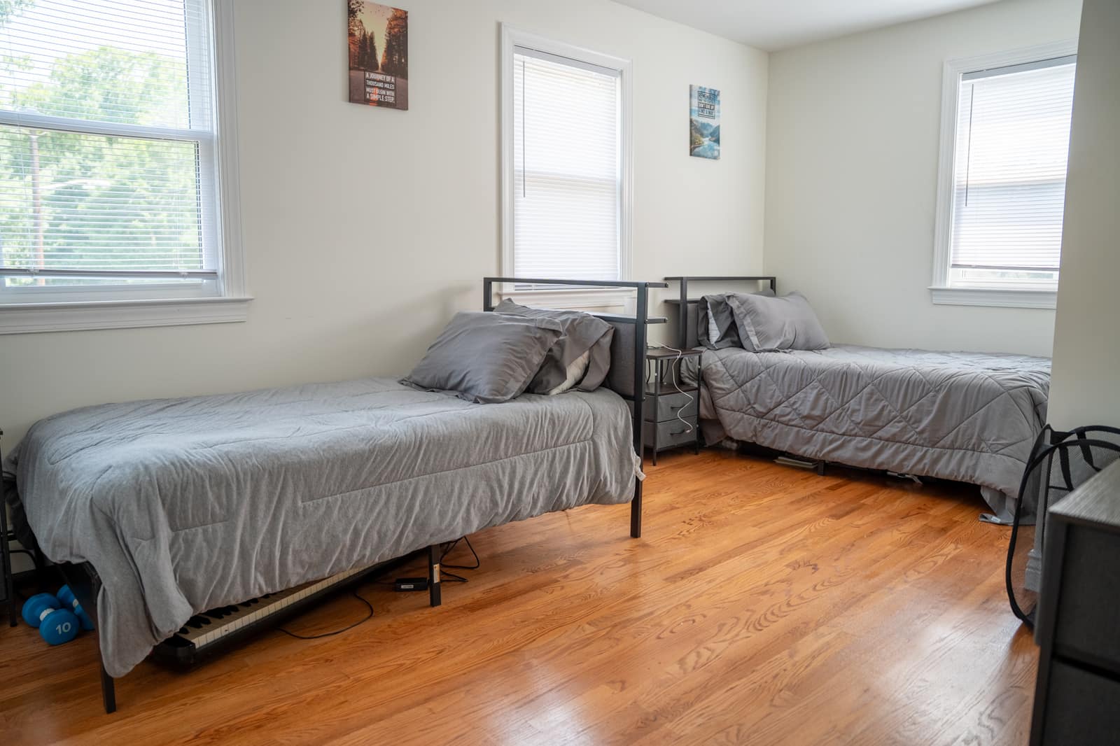 Bedroom of a Valley Spring partner sober living home in Old Tappan, New Jersey Bedroom of a Valley Spring partner sober living home in Old Tappan, New Jersey