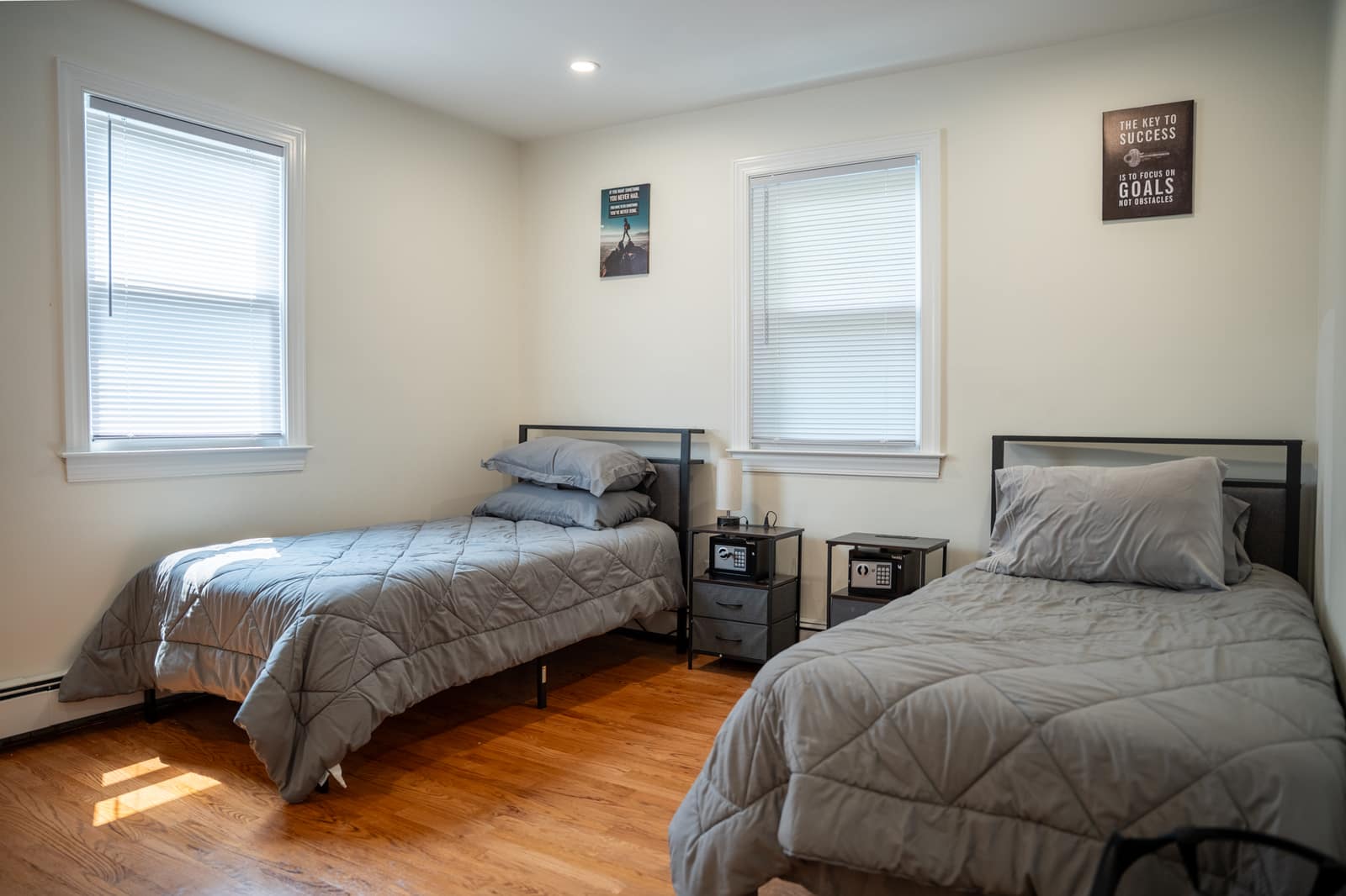 Bedroom of a Valley Spring partner sober living home in Old Tappan, New Jersey Bedroom of a Valley Spring partner sober living home in Old Tappan, New Jersey