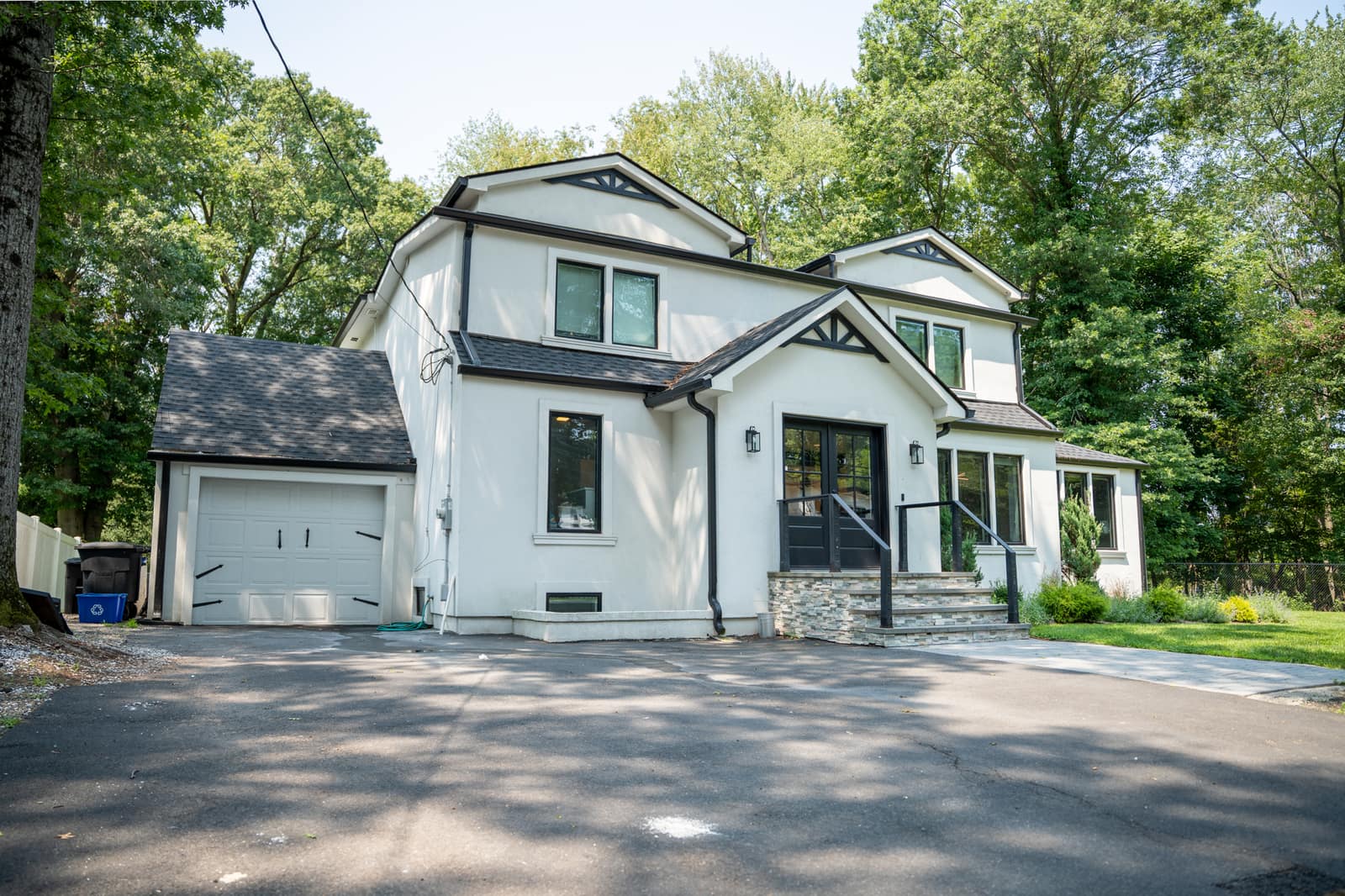 Exterior of a Valley Spring partner sober living home in Closter, New Jersey Exterior of a Valley Spring partner sober living home in Closter, New Jersey