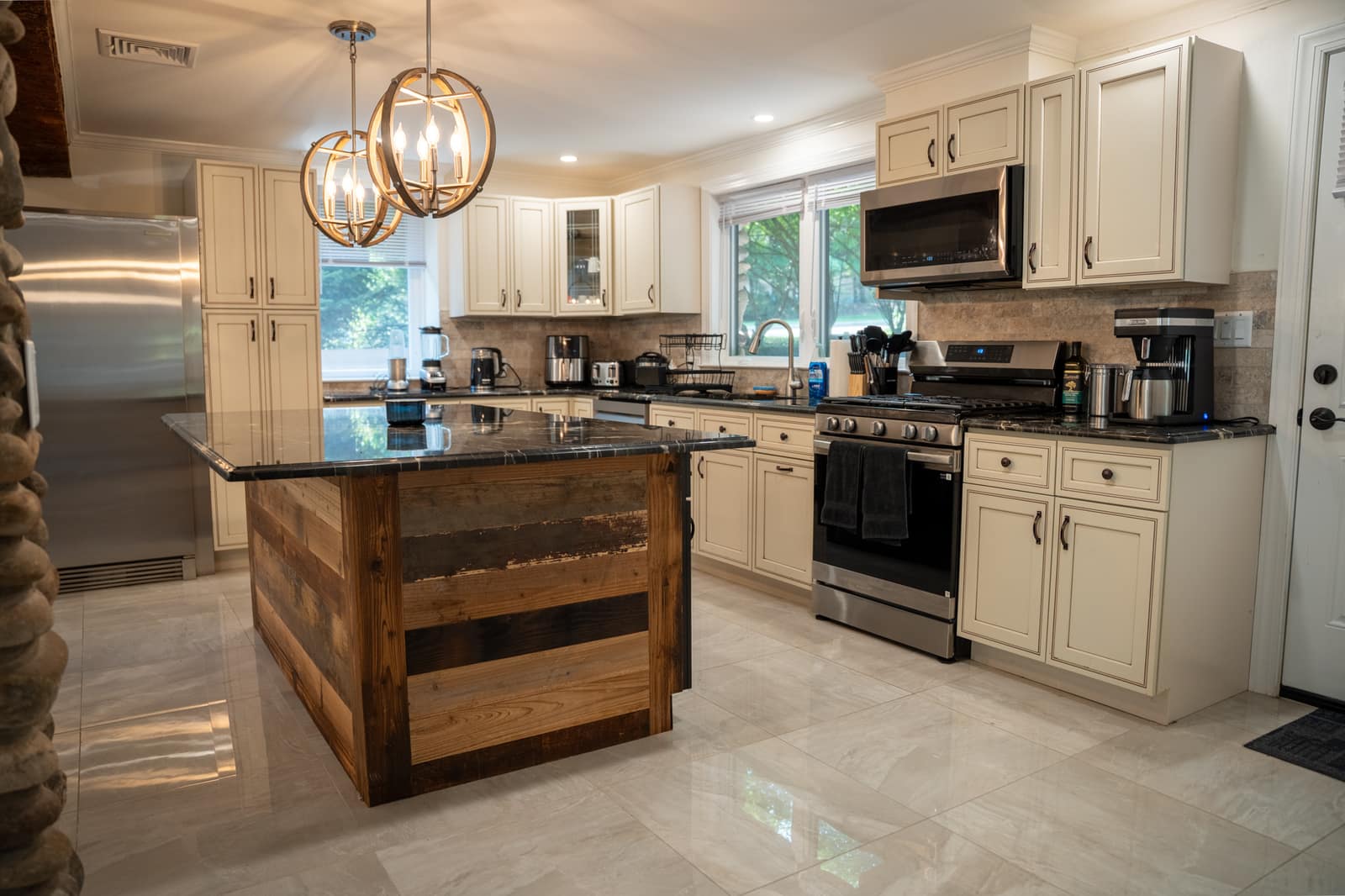 Kitchen of a Valley Spring partner sober living home in Old Tappan, New Jersey Kitchen of a Valley Spring partner sober living home in Old Tappan, New Jersey
