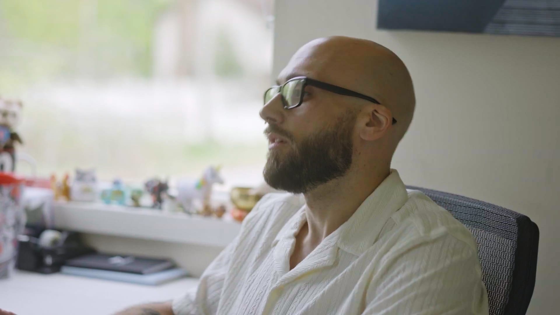Therapist Zach Puzo in an individual therapy session at Valley Spring Recovery Center in Norwood, New Jersey