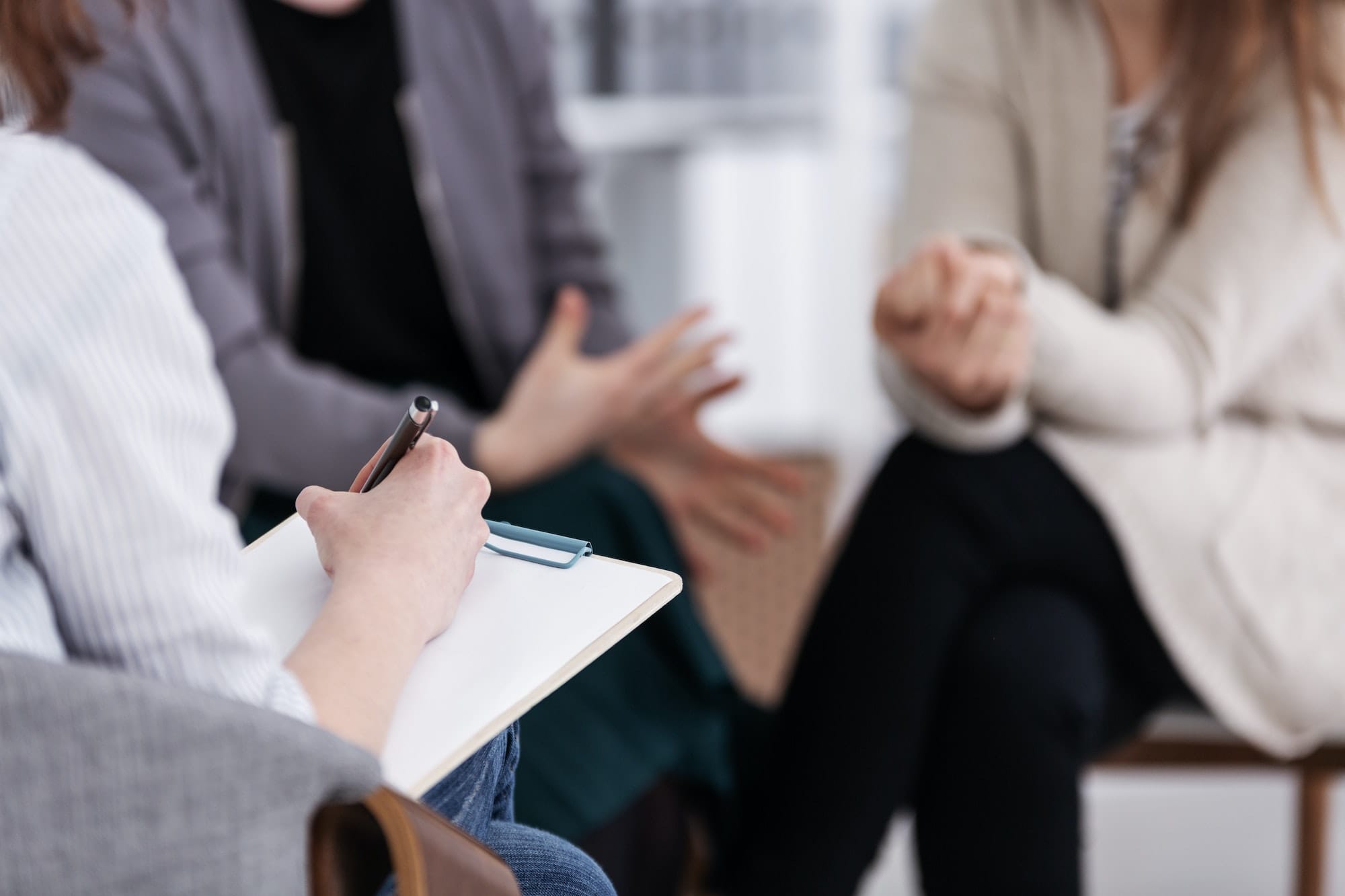 Patients in Intensive Outpatient Program therapy In North Jersey For working professionals